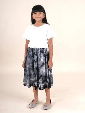 Girls Cotton Solid Crop Tee With Rayon Tie & Dye Flared Skirt Set