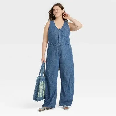 New - Universal Thread Women's Curved Leg Jeans Denim Jumpsuit Overalls, Medium Wash