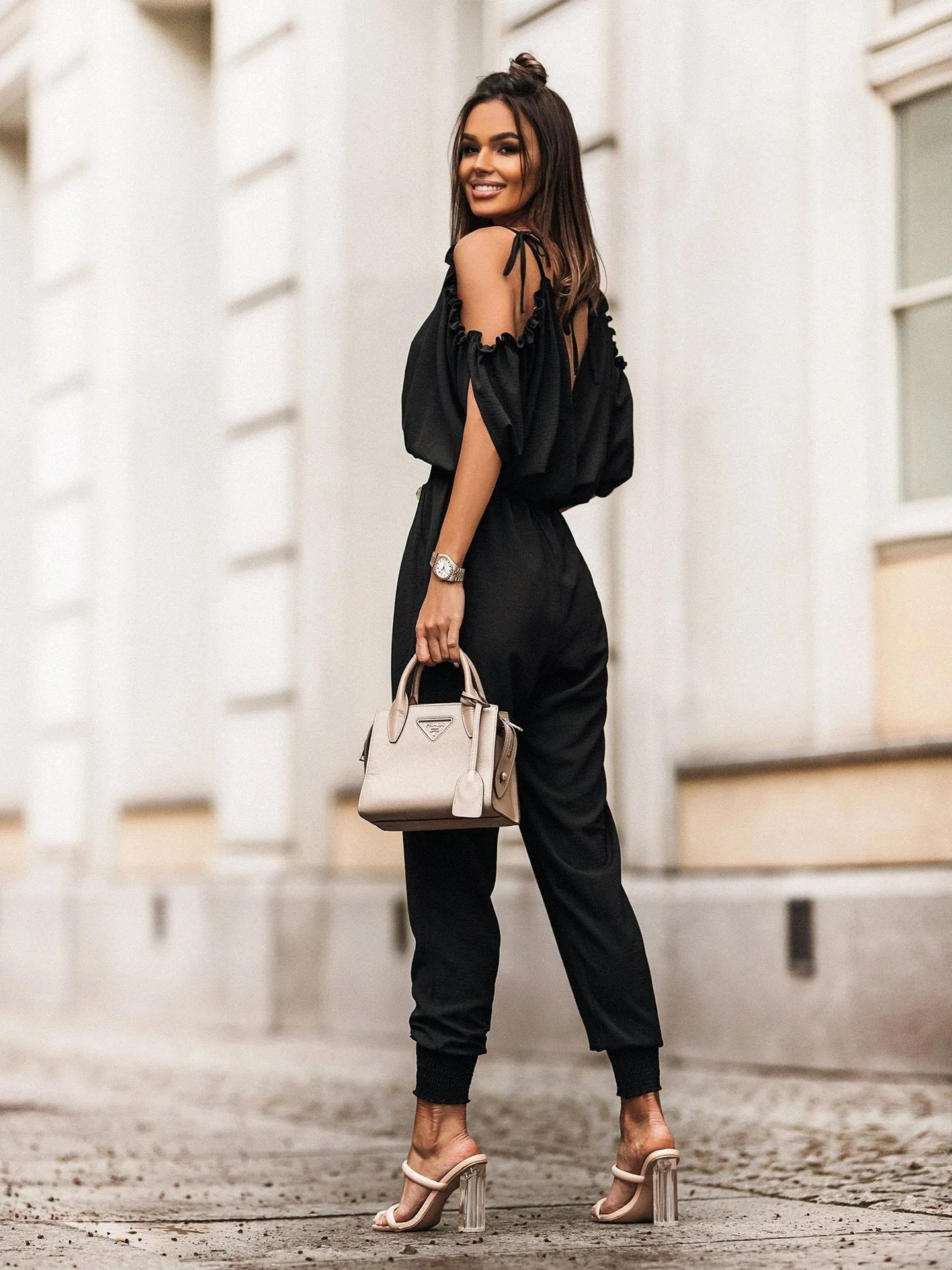 Sleeveless Deep V-neck Ruffle Smocked Jumpsuits