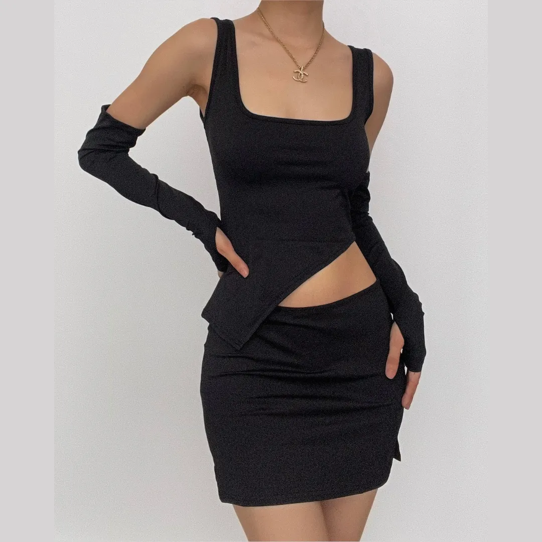 Sleeveless u neck solid irregular gloves crop top skirt set