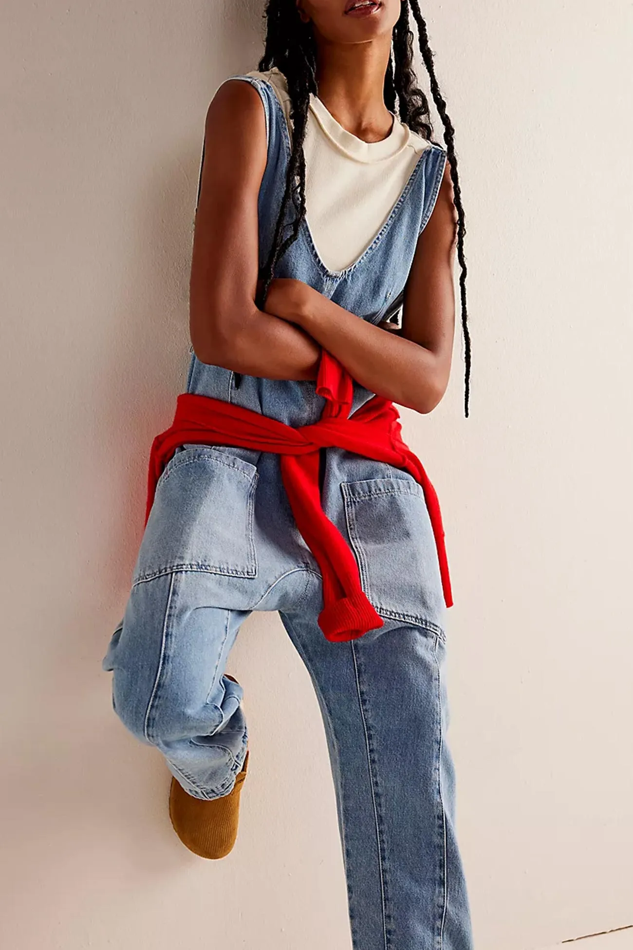 V Neck Pocketed Sleeveless Denim Jumpsuits